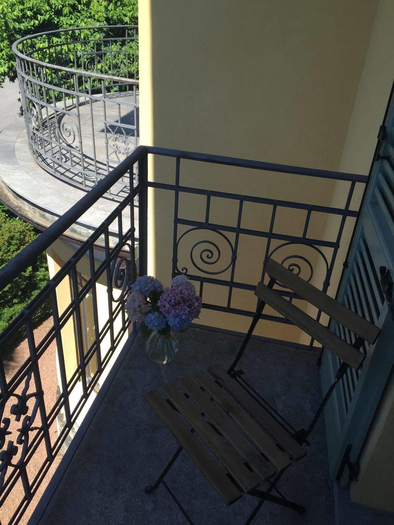 Carducci 24 *