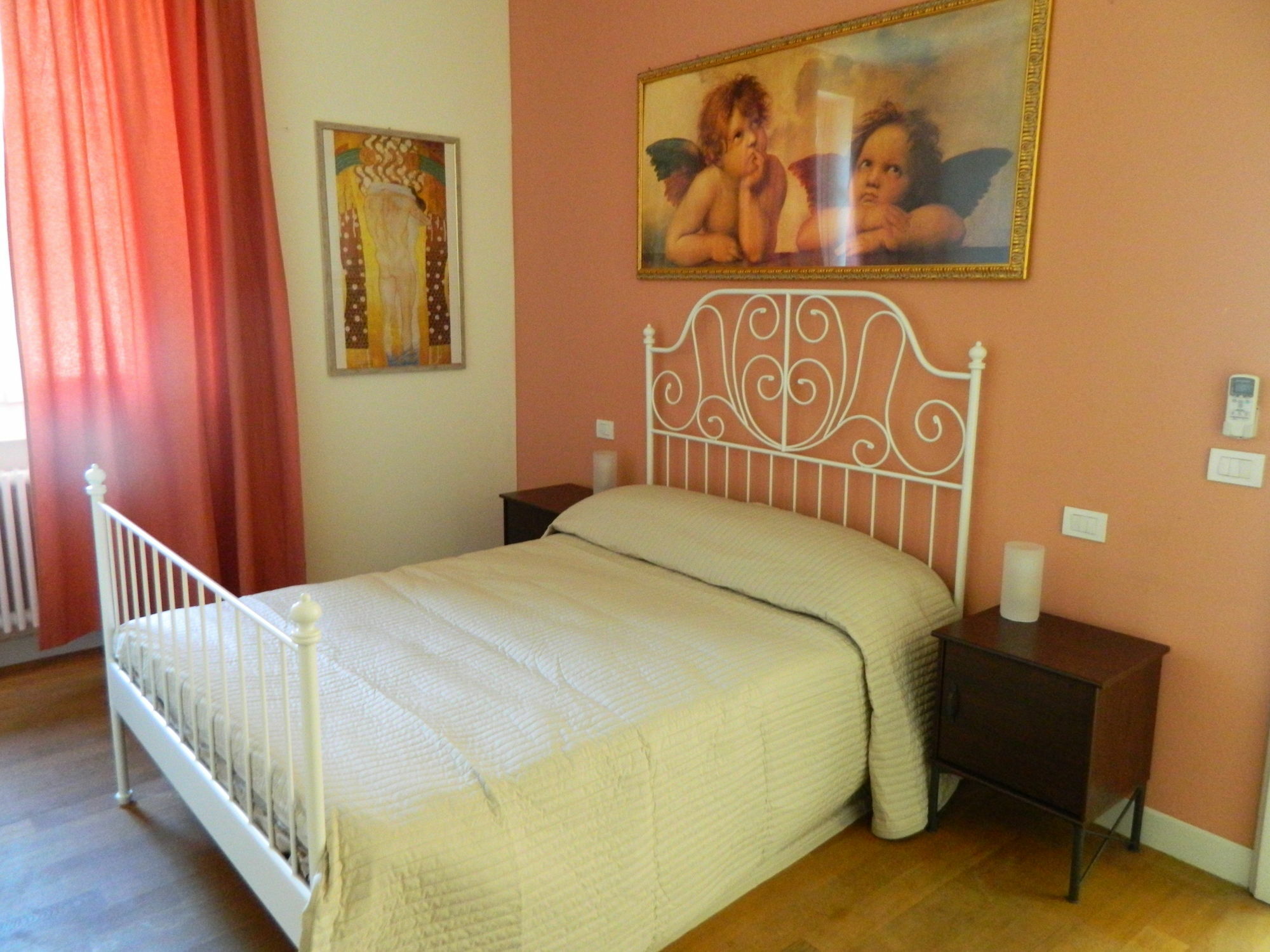 Carducci 24